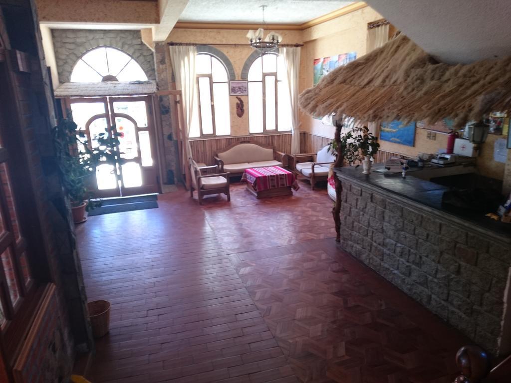 Hostal Real Los Andes Del Lago Copacabana  Exterior photo